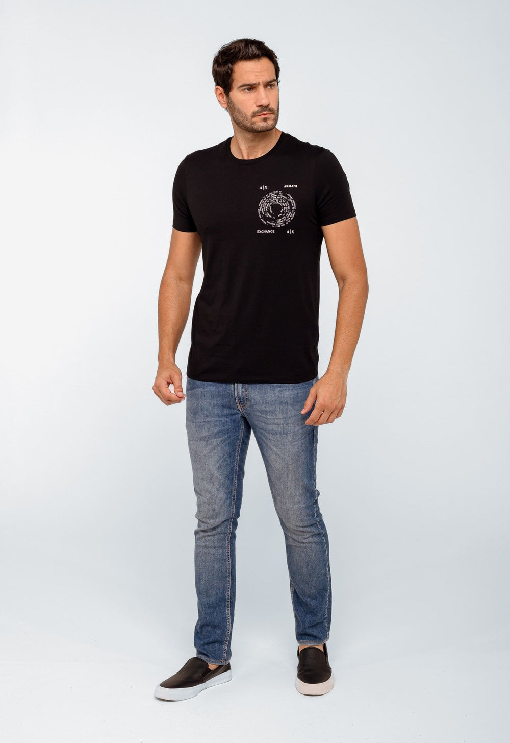 Camiseta Armani Exchange Logo Peito Circular - Henri Store