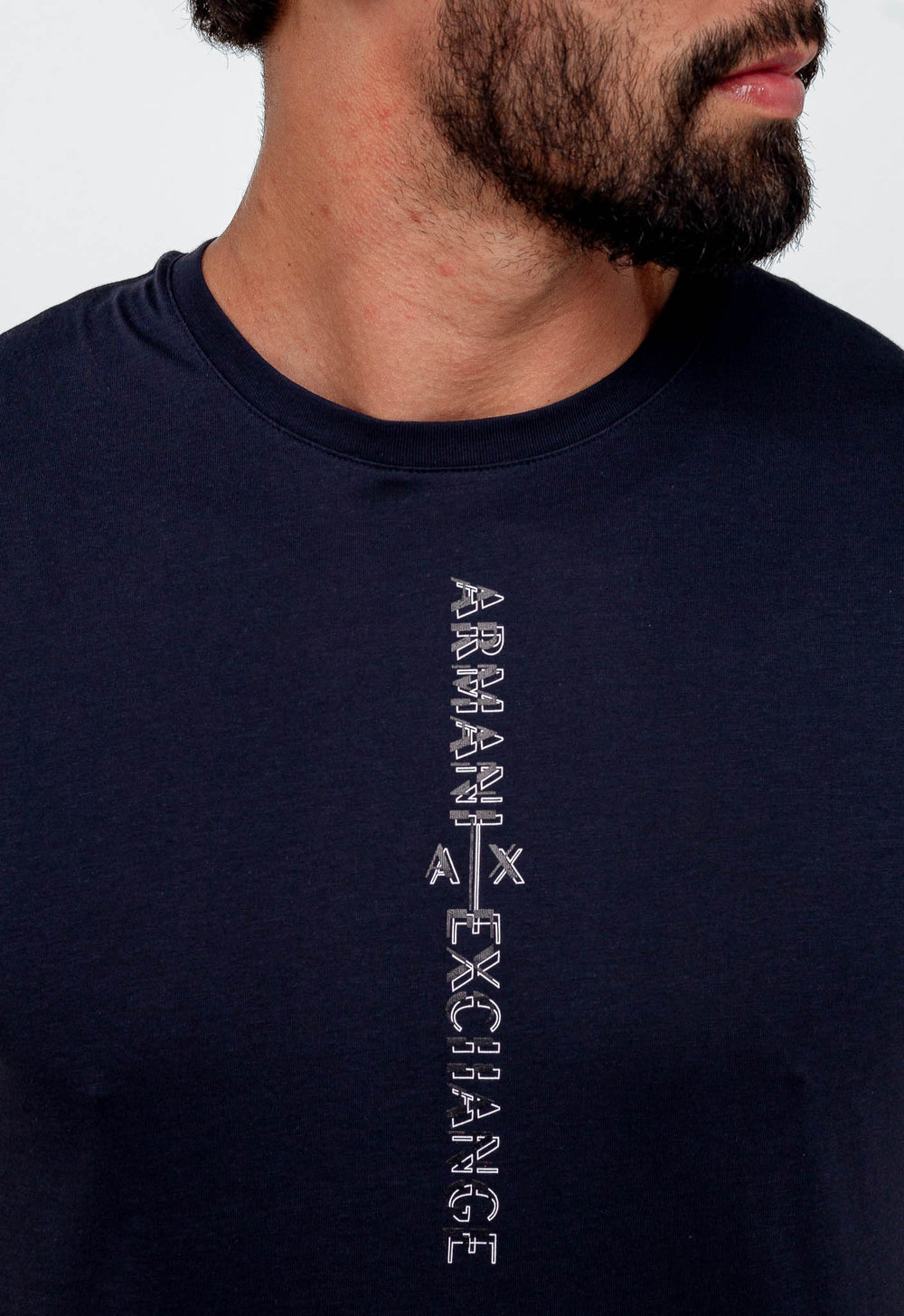 Camiseta Armani Exchange Logo Vertical - LIVE - Henri Store