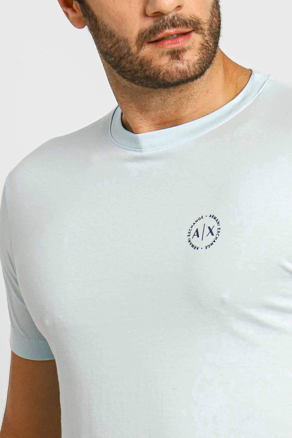 Camiseta Armani Exchange Regular Fit Logo Circular Azul Claro - Henri Store