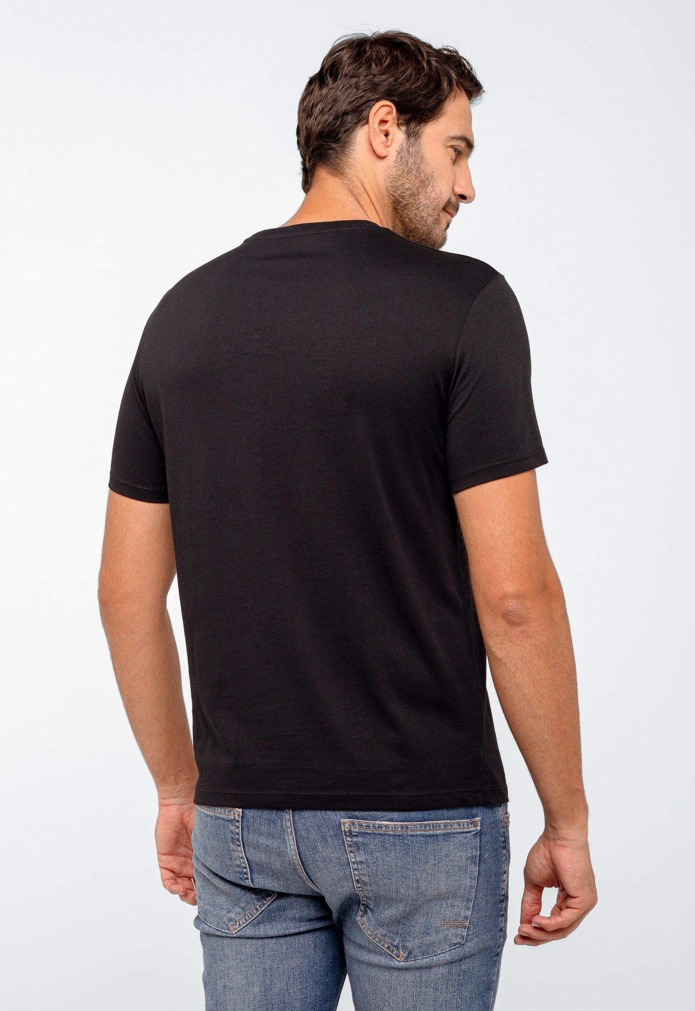 Camiseta Armani Exchange Regular Logo Peito - Henri Store