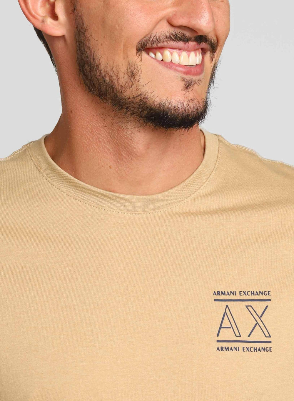 Camiseta Armani Exchange Slim Logo Chest - Henri Store