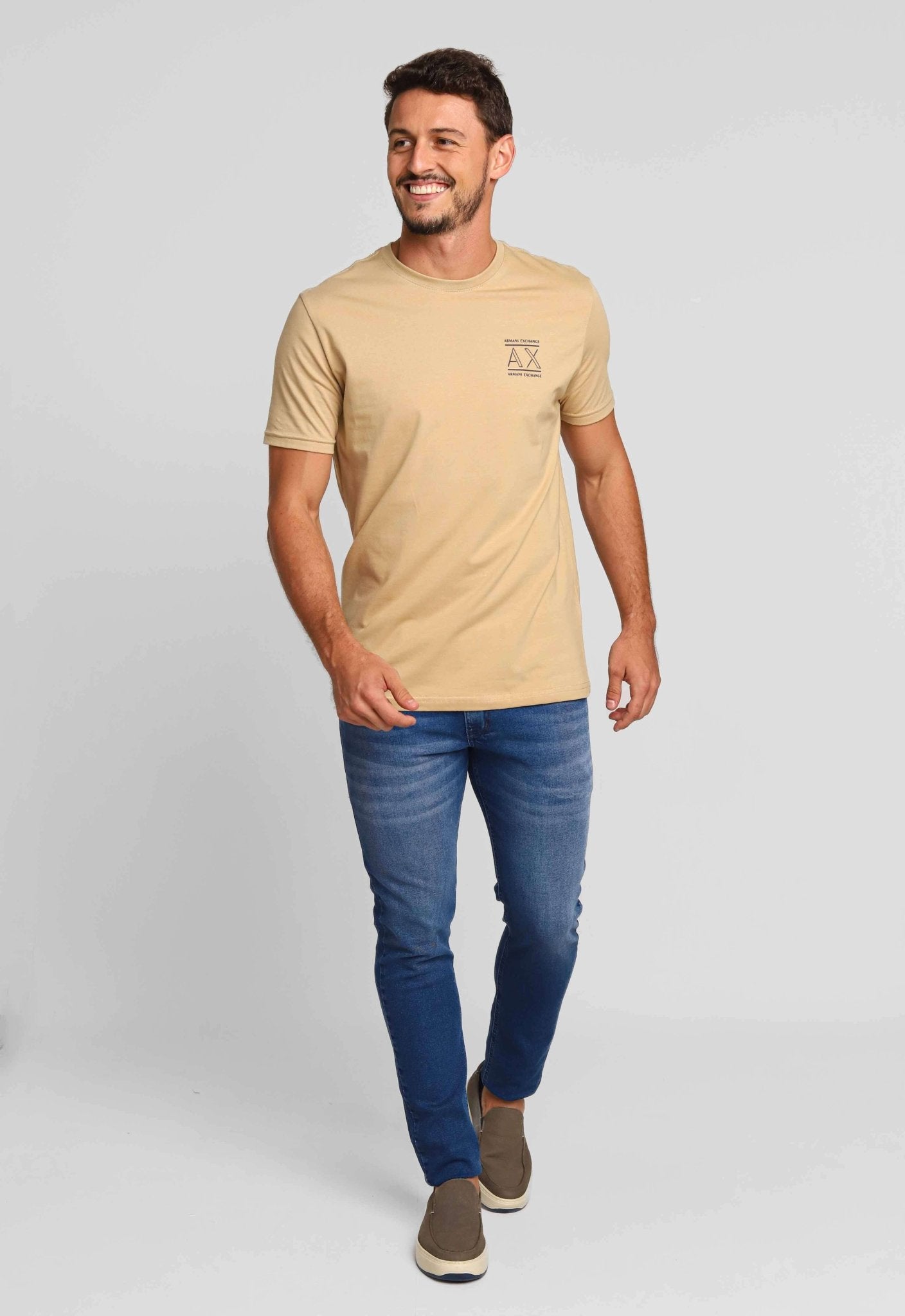 Camiseta Armani Exchange Slim Logo Chest - Henri Store