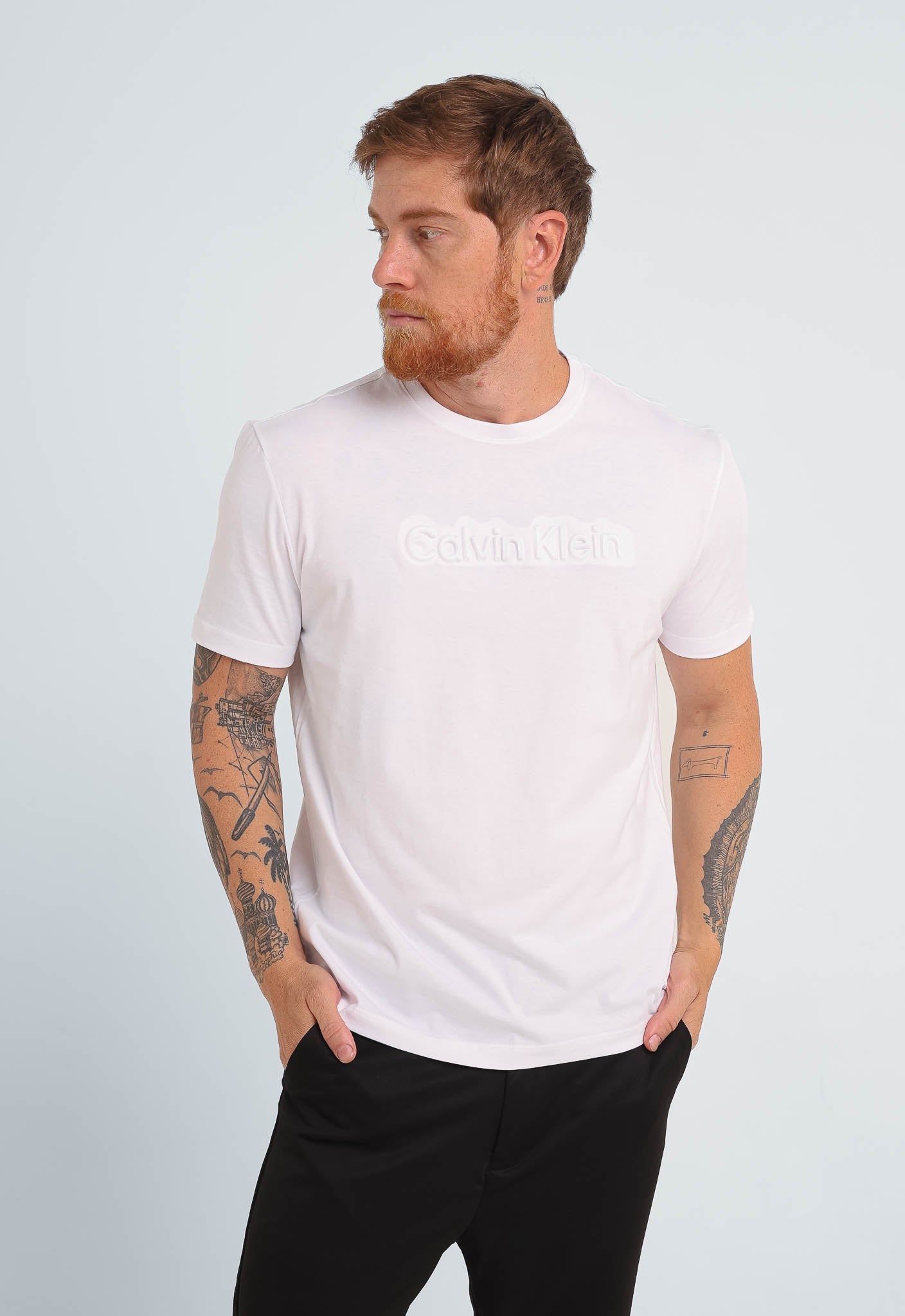 Camiseta Calvin Klein Alto Relevo Embossed - Henri Store