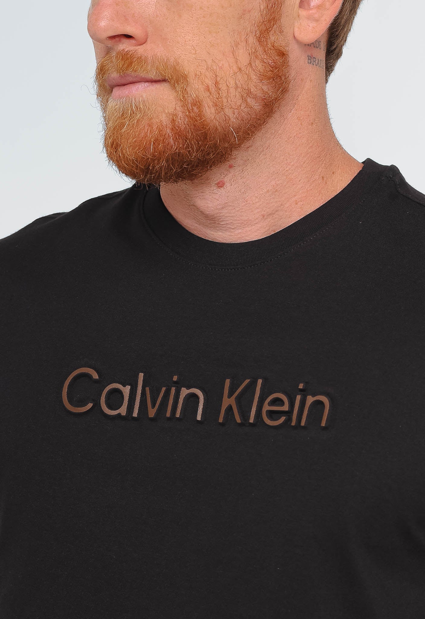 Camiseta Calvin Klein Alto Relevo Embossed - Henri Store