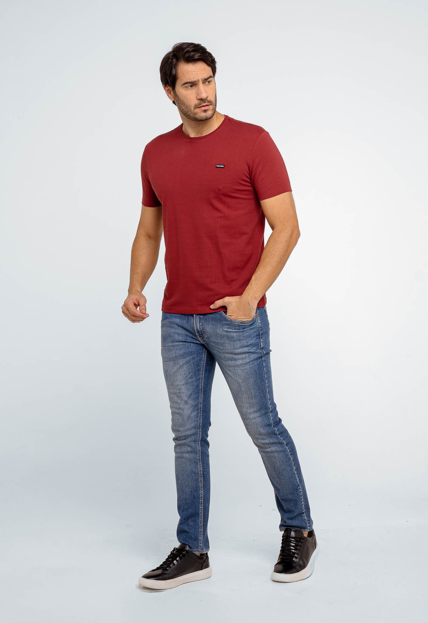 Camiseta Calvin Klein Alto Relevo Logo Peito - Henri Store