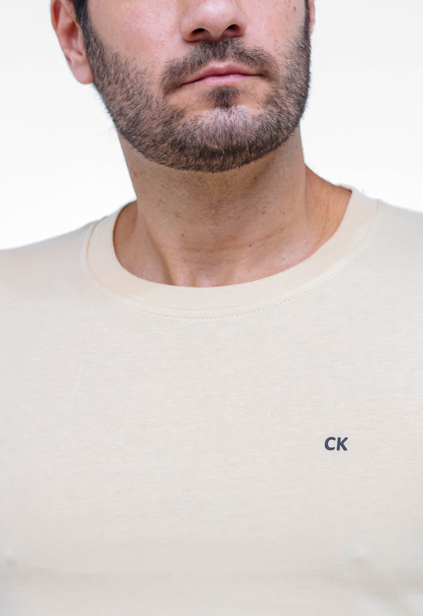 Camiseta Calvin Klein Básica Ck Peito - Henri Store