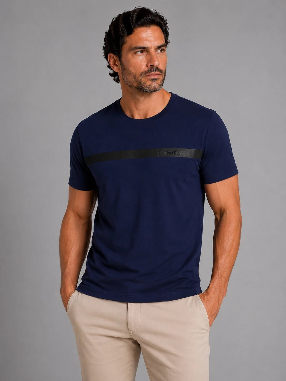 Camiseta Calvin Klein Básica Logo Faixa - LIVE - Henri Store