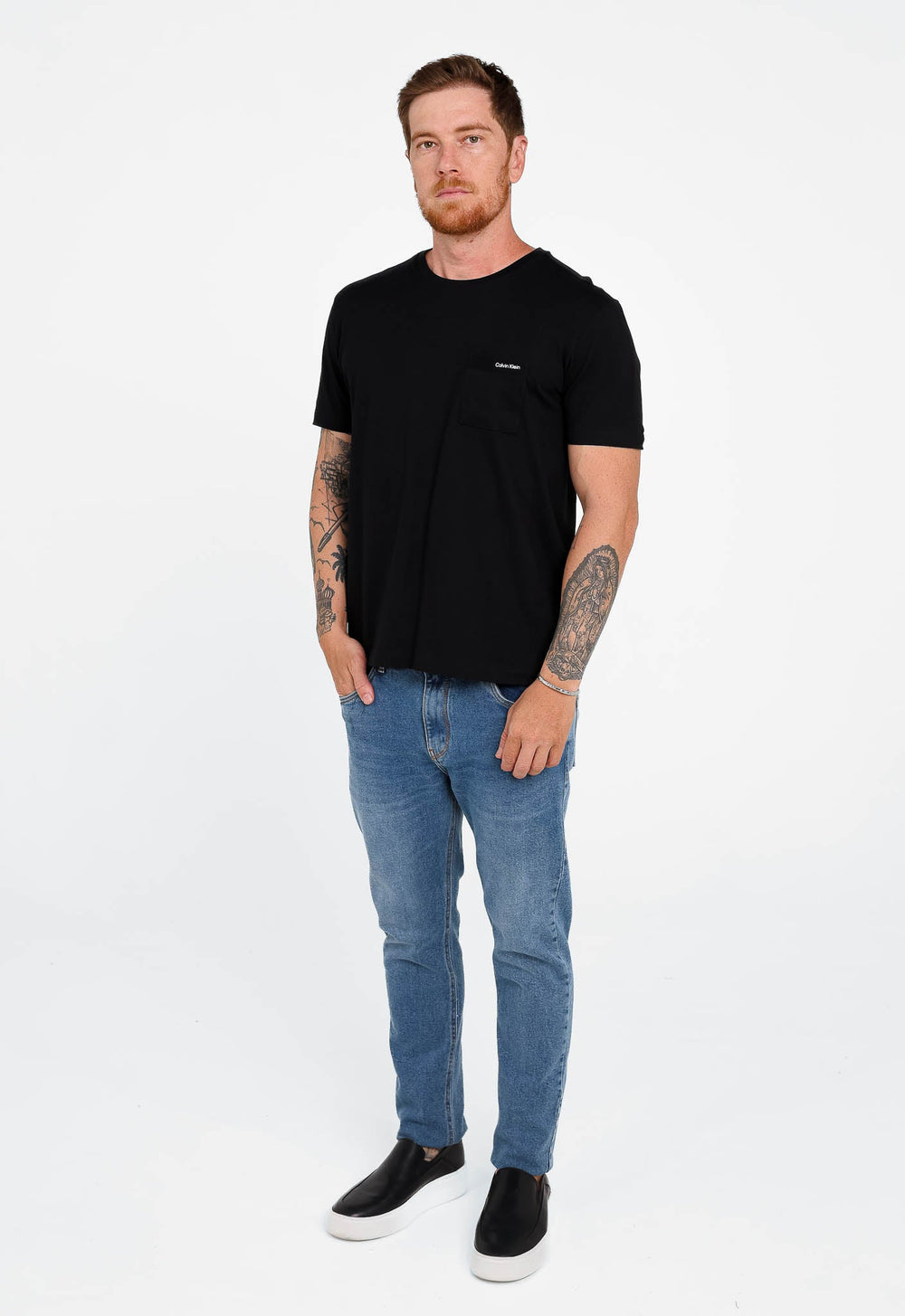 Camiseta Calvin Klein C/ Bolso Preto - Henri Store