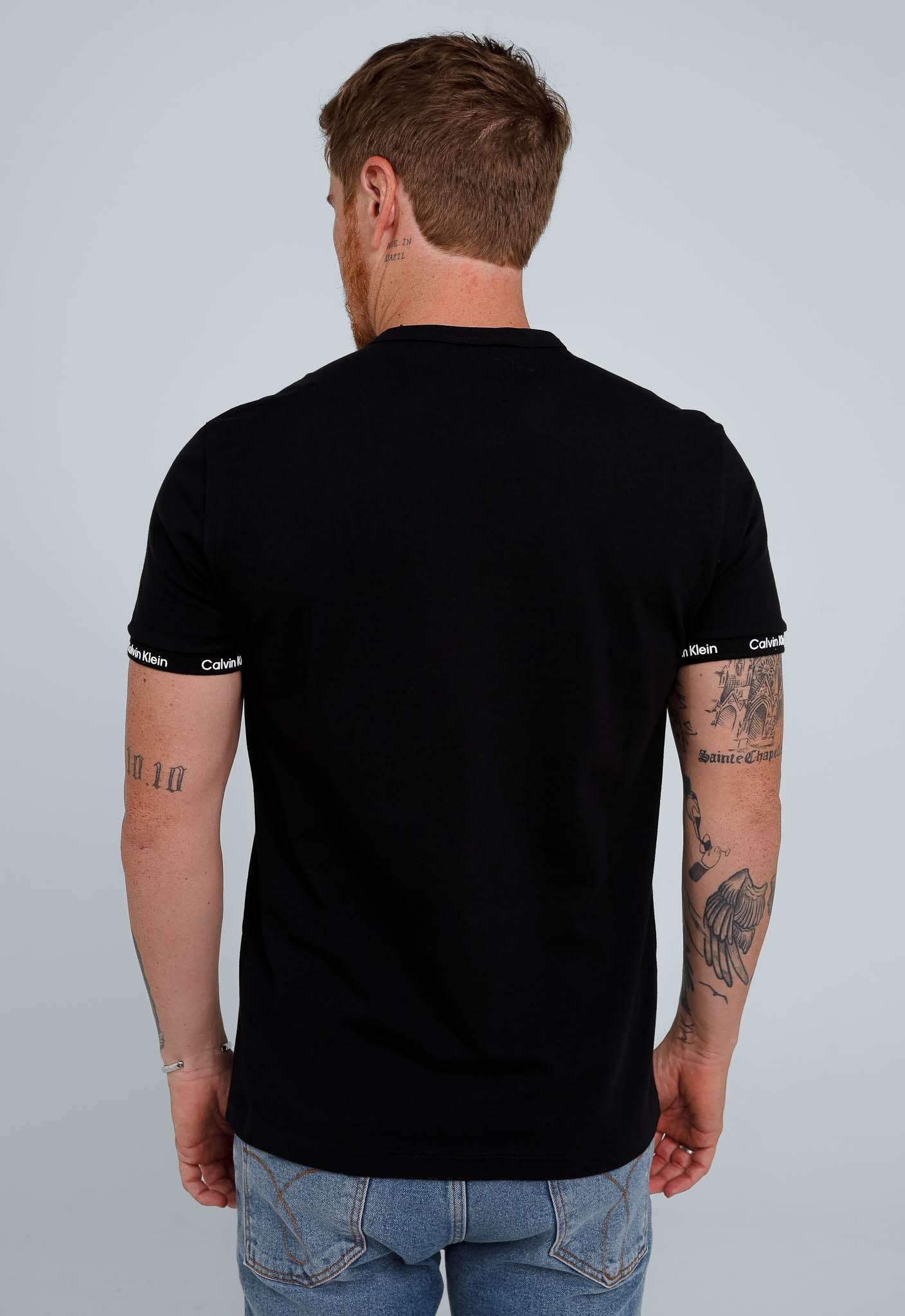 Camiseta Calvin Klein com Logo na Manga - Henri Store