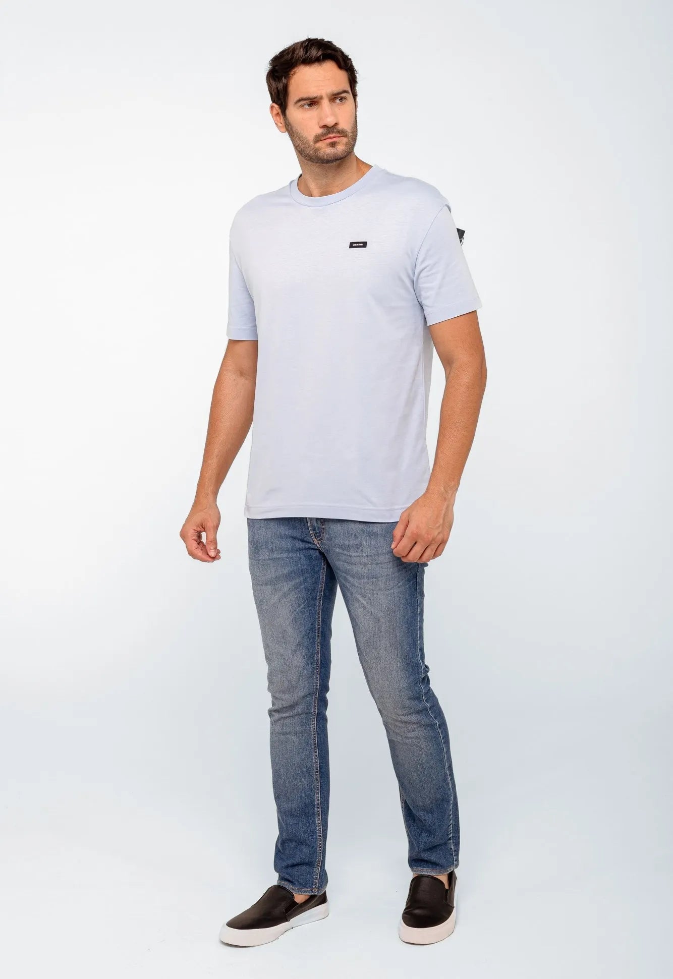 Camiseta Calvin Klein Comfort Fit Básica - Henri Store