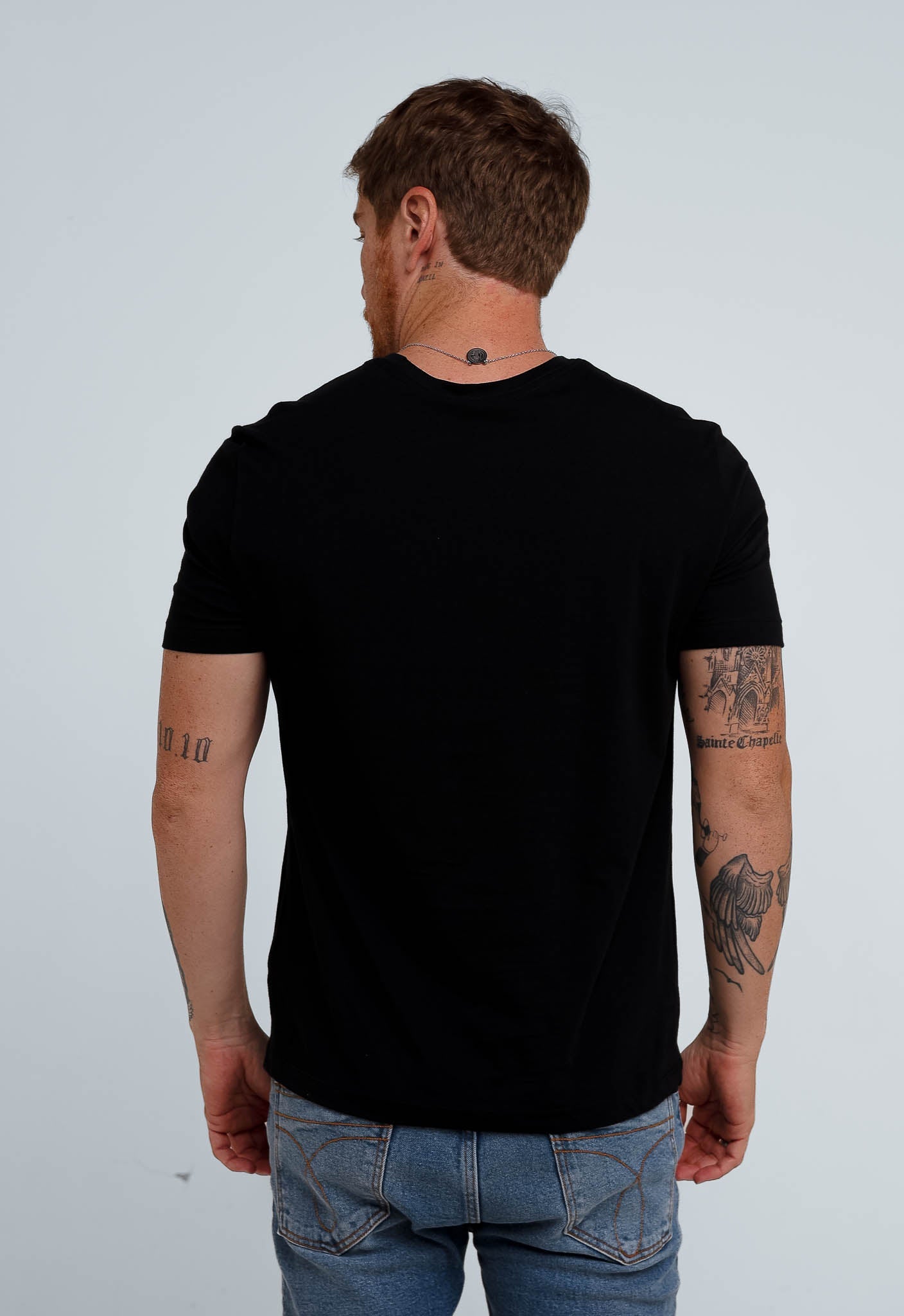 Camiseta Calvin Klein em Algodão Egípcio com Logo no Peito - Henri Store