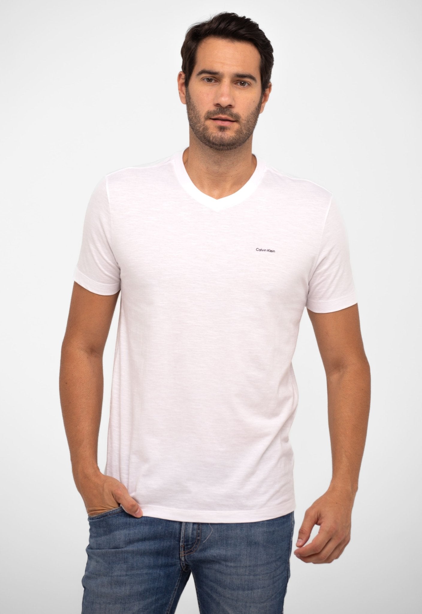 Camiseta Calvin Klein Flamê Gola V - Henri Store