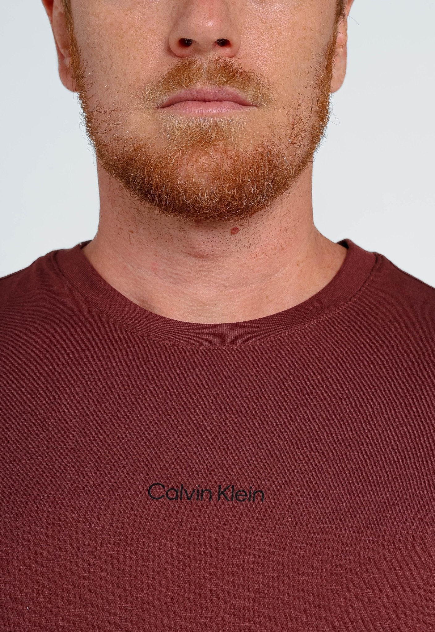 Camiseta Calvin Klein Flamê Logo Central - Henri Store
