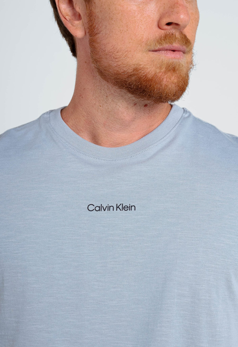 Camiseta Calvin Klein Flamê Logo Central - Henri Store