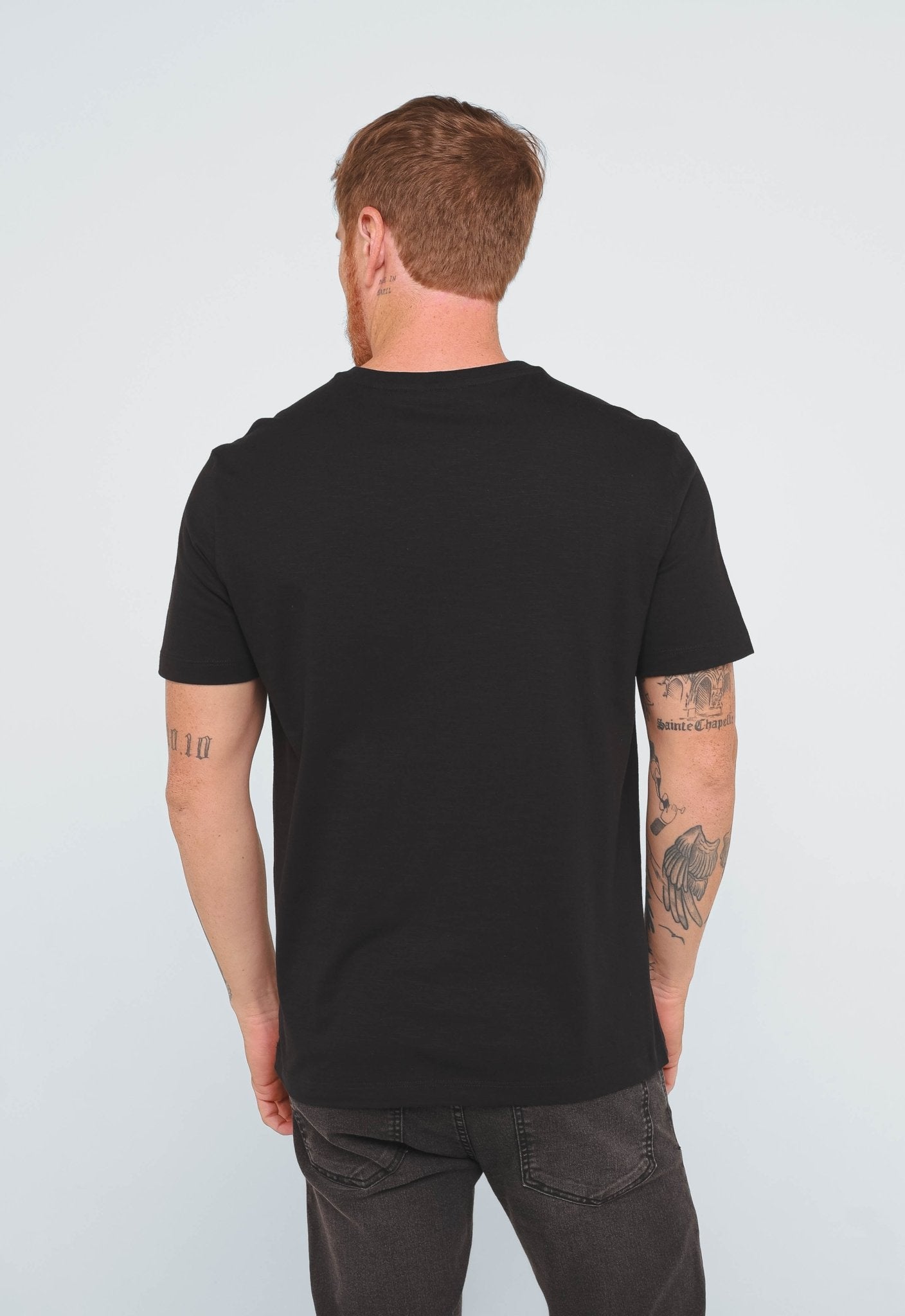 Camiseta Calvin Klein Flamê Logo Central - Henri Store
