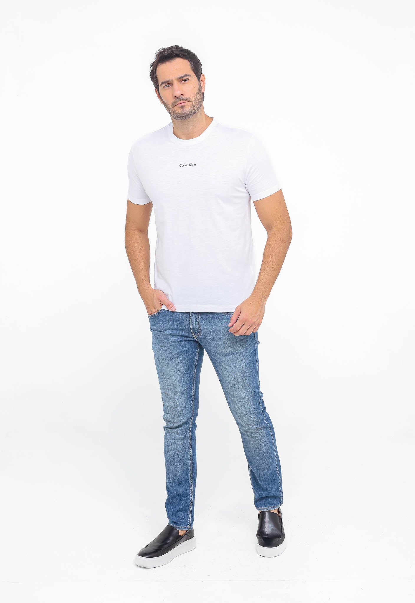 Camiseta Calvin Klein Flamê Logo Central - Henri Store