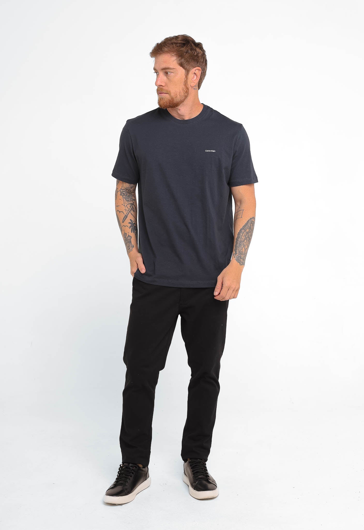 Camiseta Calvin Klein Flamê Logo Peito - LIVE - Henri Store