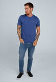 Camiseta Calvin Klein Flamê Logo Peito - LIVE - Henri Store