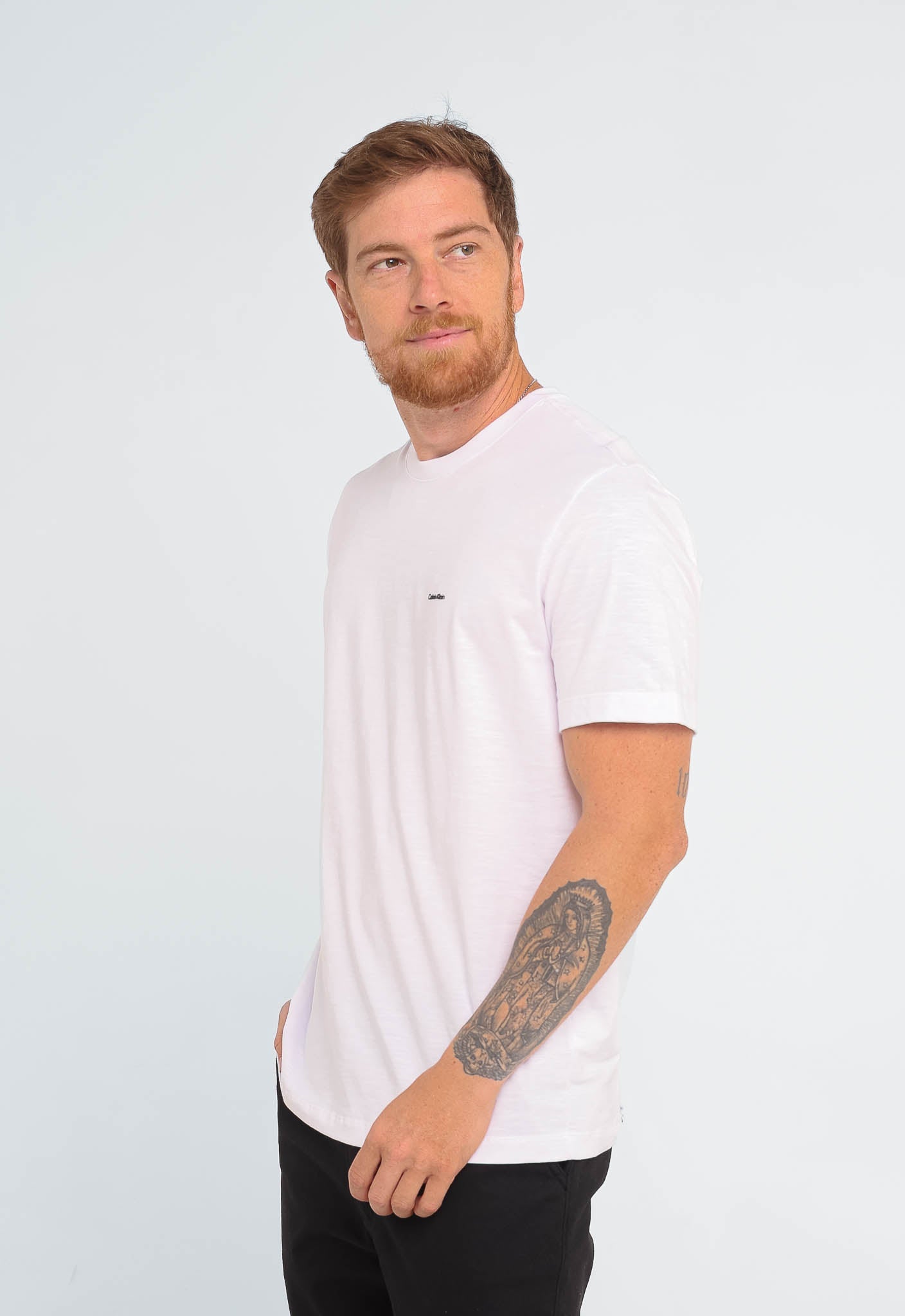 Camiseta Calvin Klein Flamê Logo Peito - LIVE - Henri Store