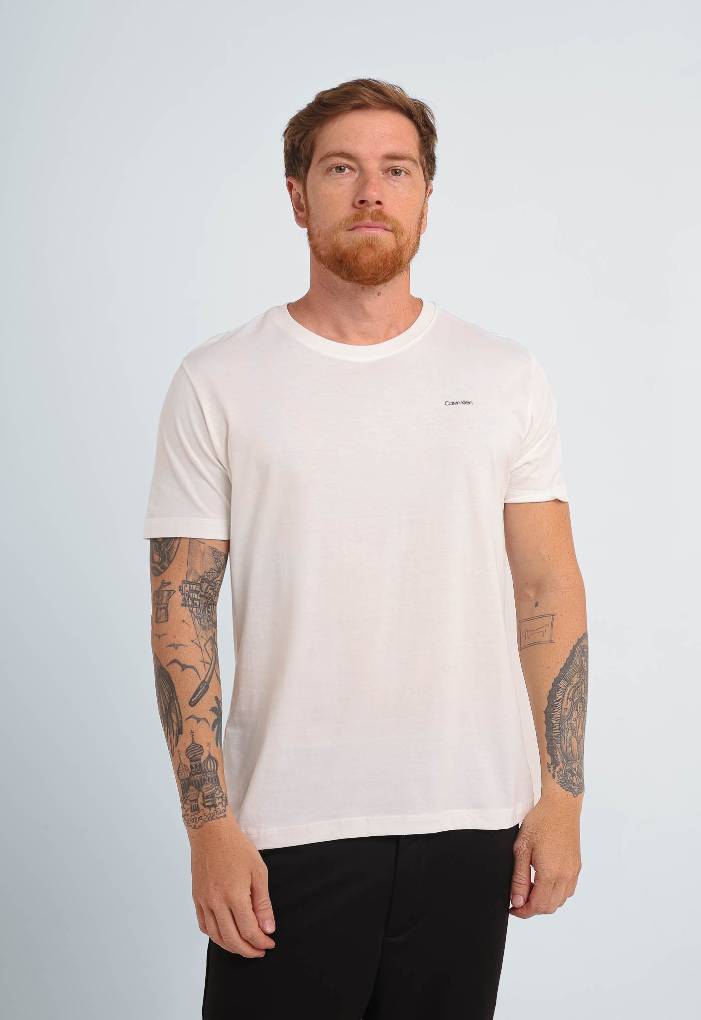 Camiseta Calvin Klein Flamê Logo Peito - Henri Store