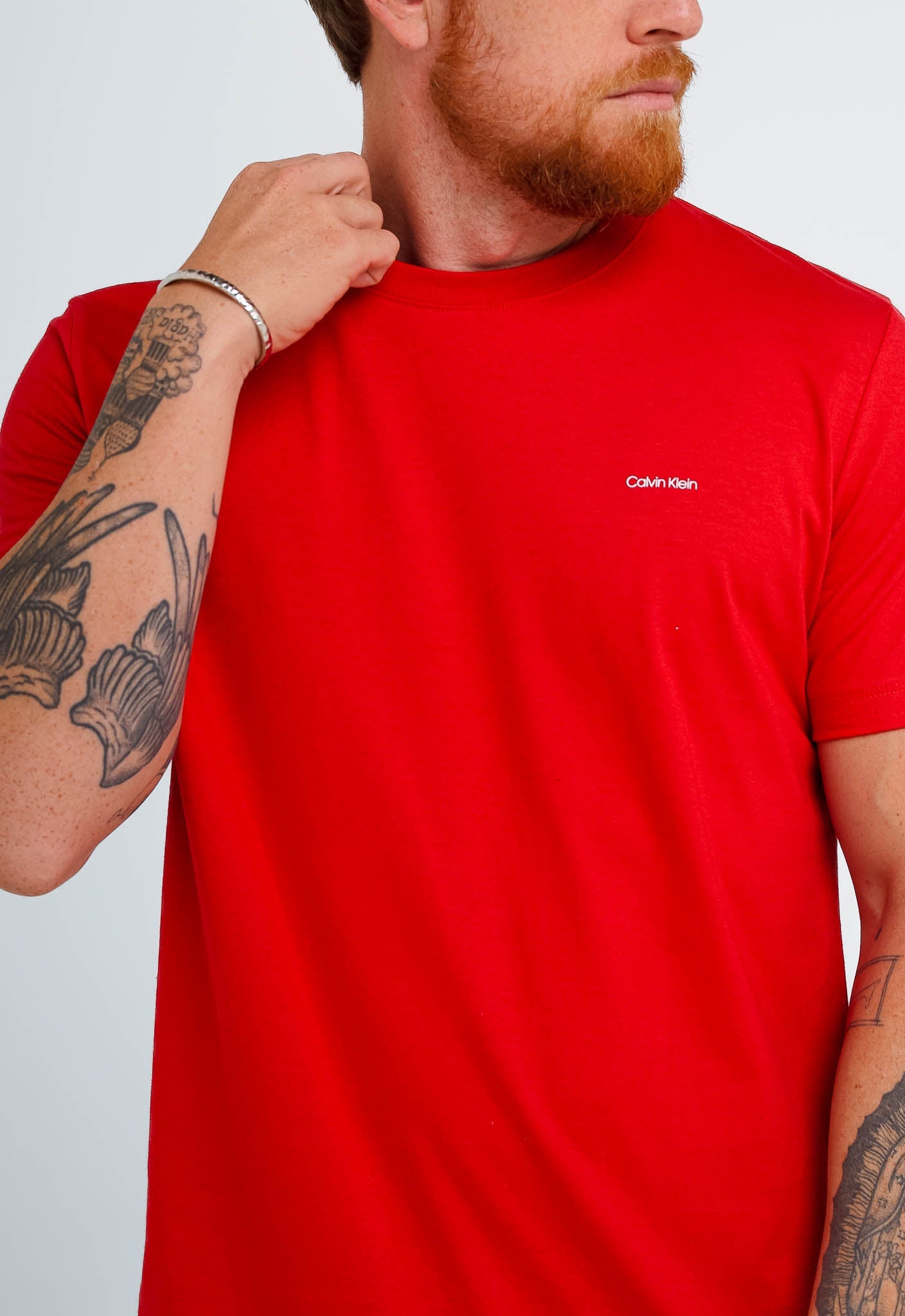 Camiseta Calvin Klein Flamê Logo Peito - Henri Store