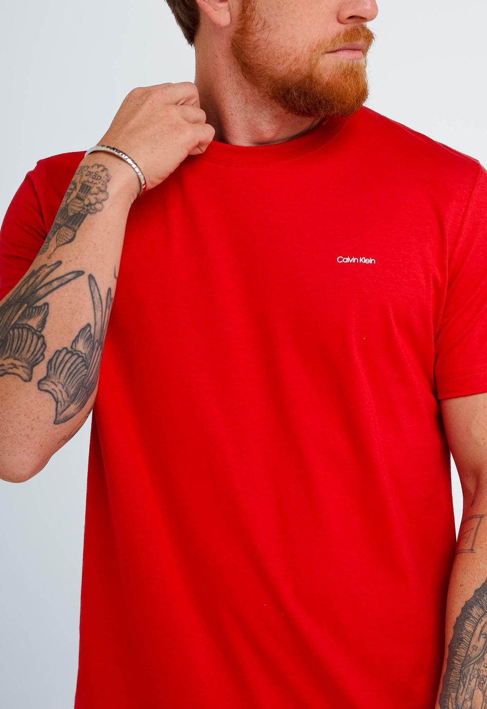 Camiseta Calvin Klein Flamê Logo Peito - Henri Store