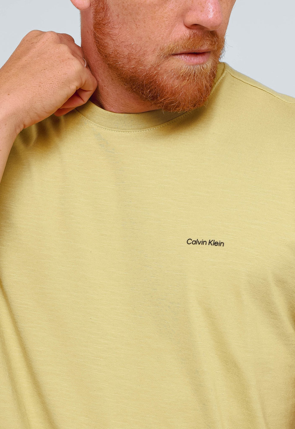 Camiseta Calvin Klein Flamê Logo Peito - Henri Store