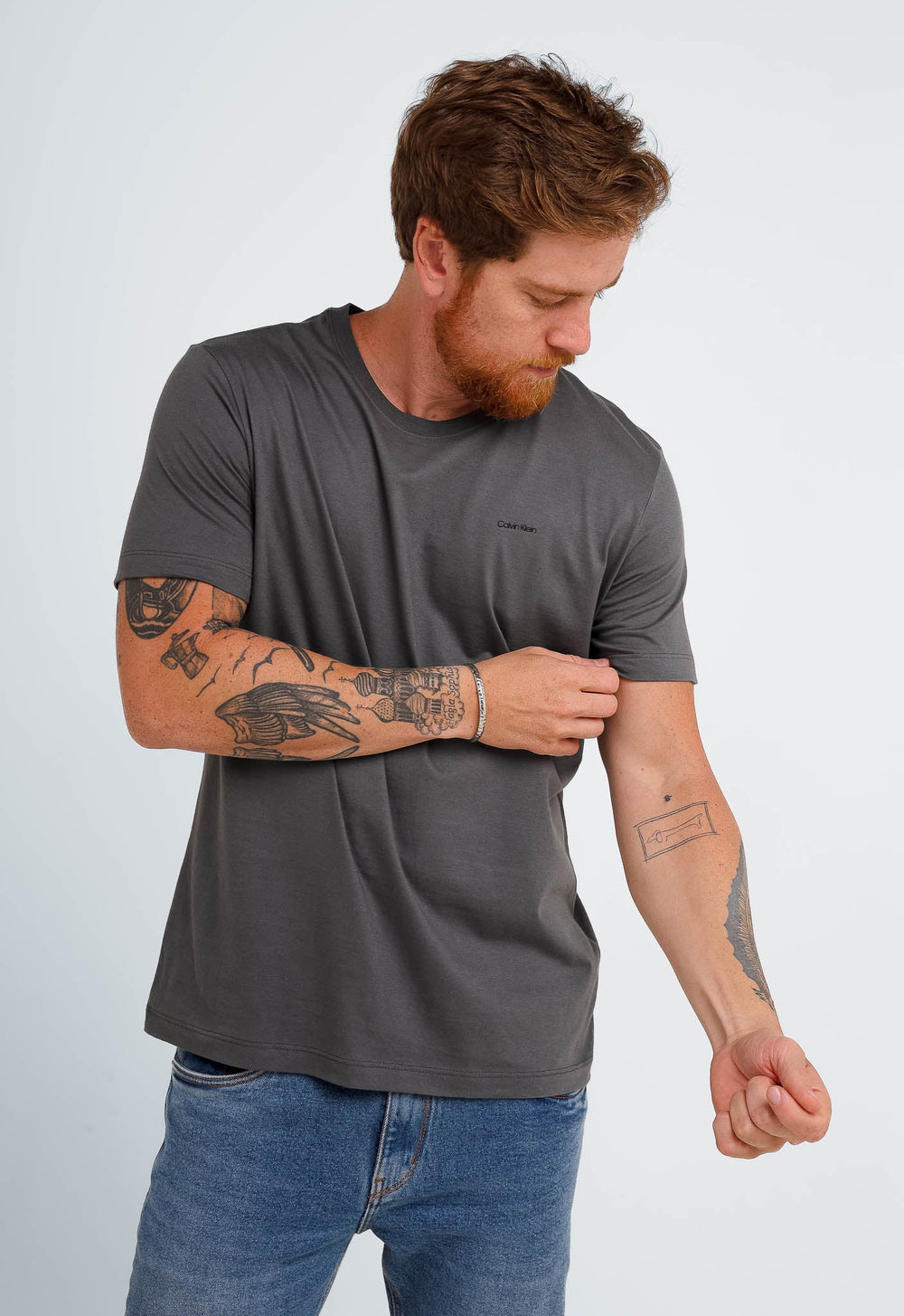 Camiseta Calvin Klein Flamê Logo Peito - Henri Store