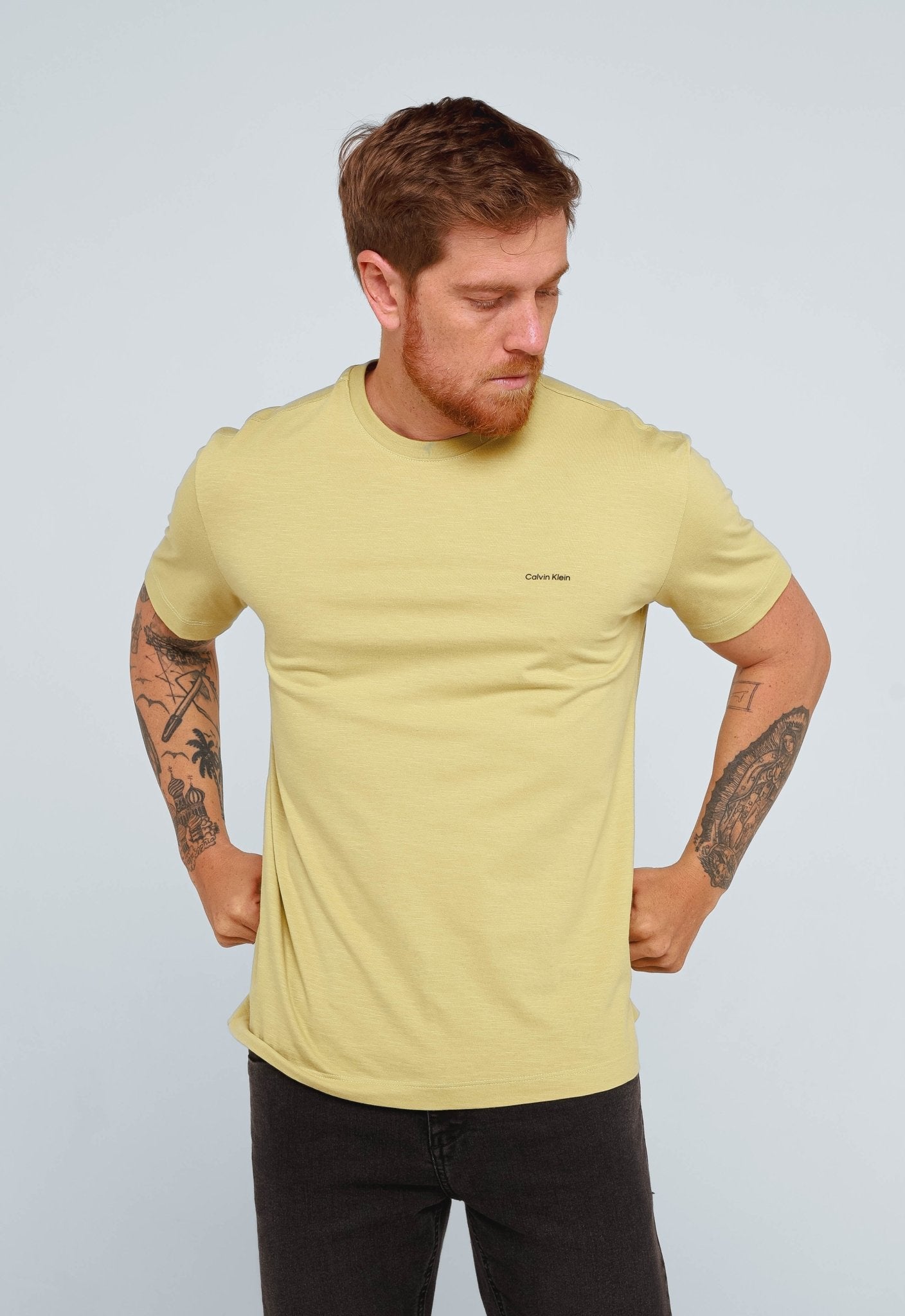 Camiseta Calvin Klein Flamê Logo Peito - Henri Store