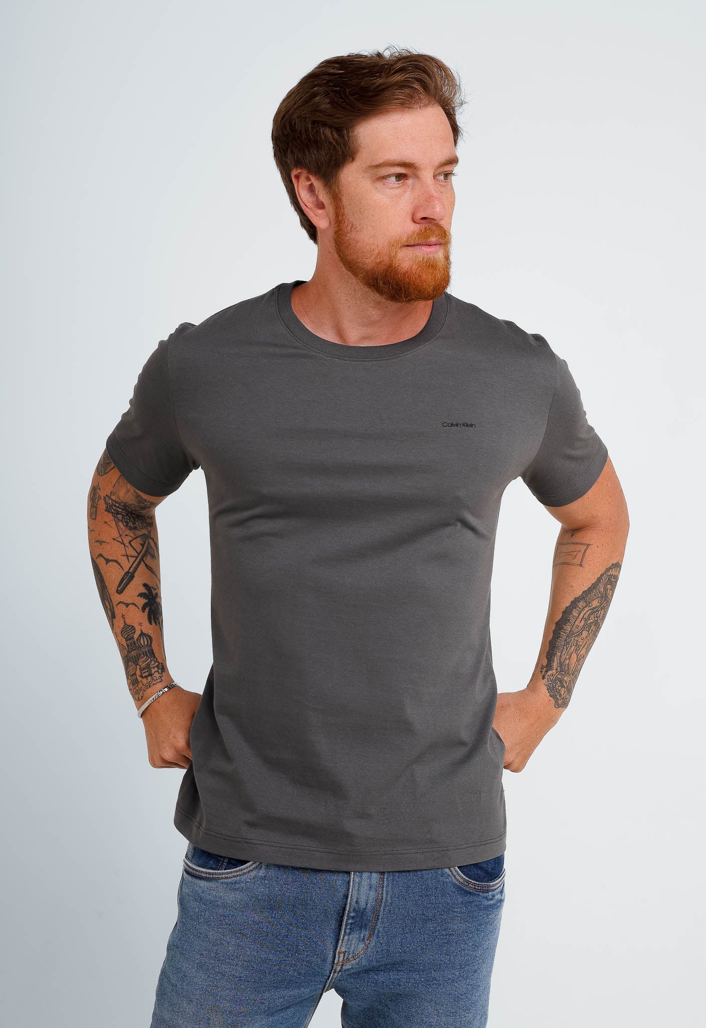 Camiseta Calvin Klein Flamê Logo Peito - Henri Store