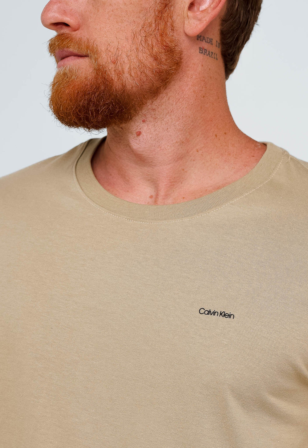 Camiseta Calvin Klein Flamê Logo Peito - Henri Store