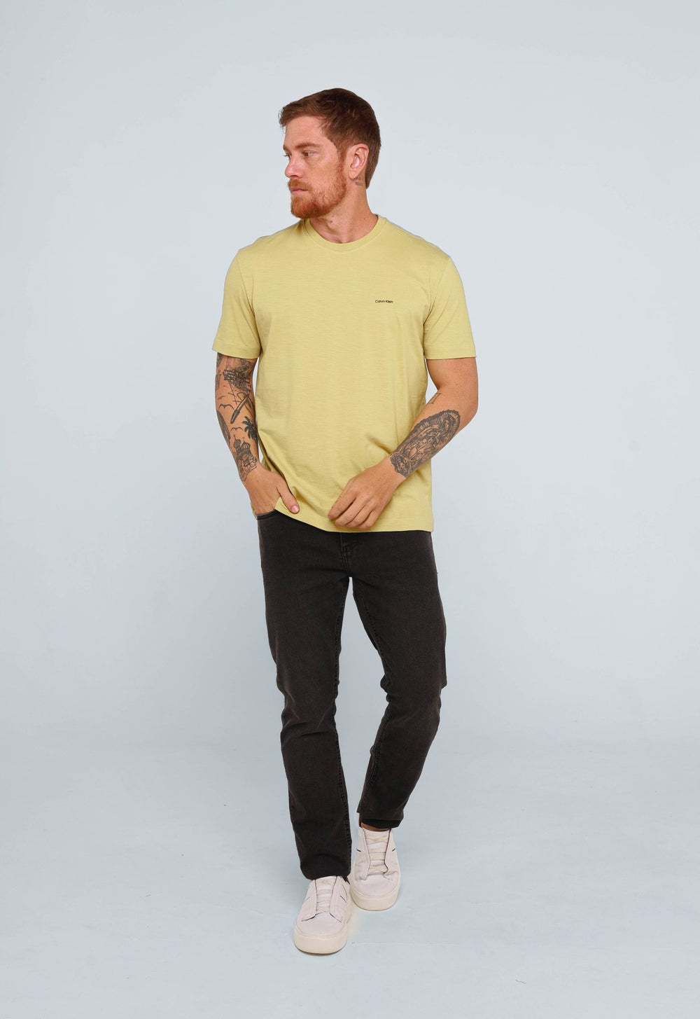 Camiseta Calvin Klein Flamê Logo Peito - Henri Store