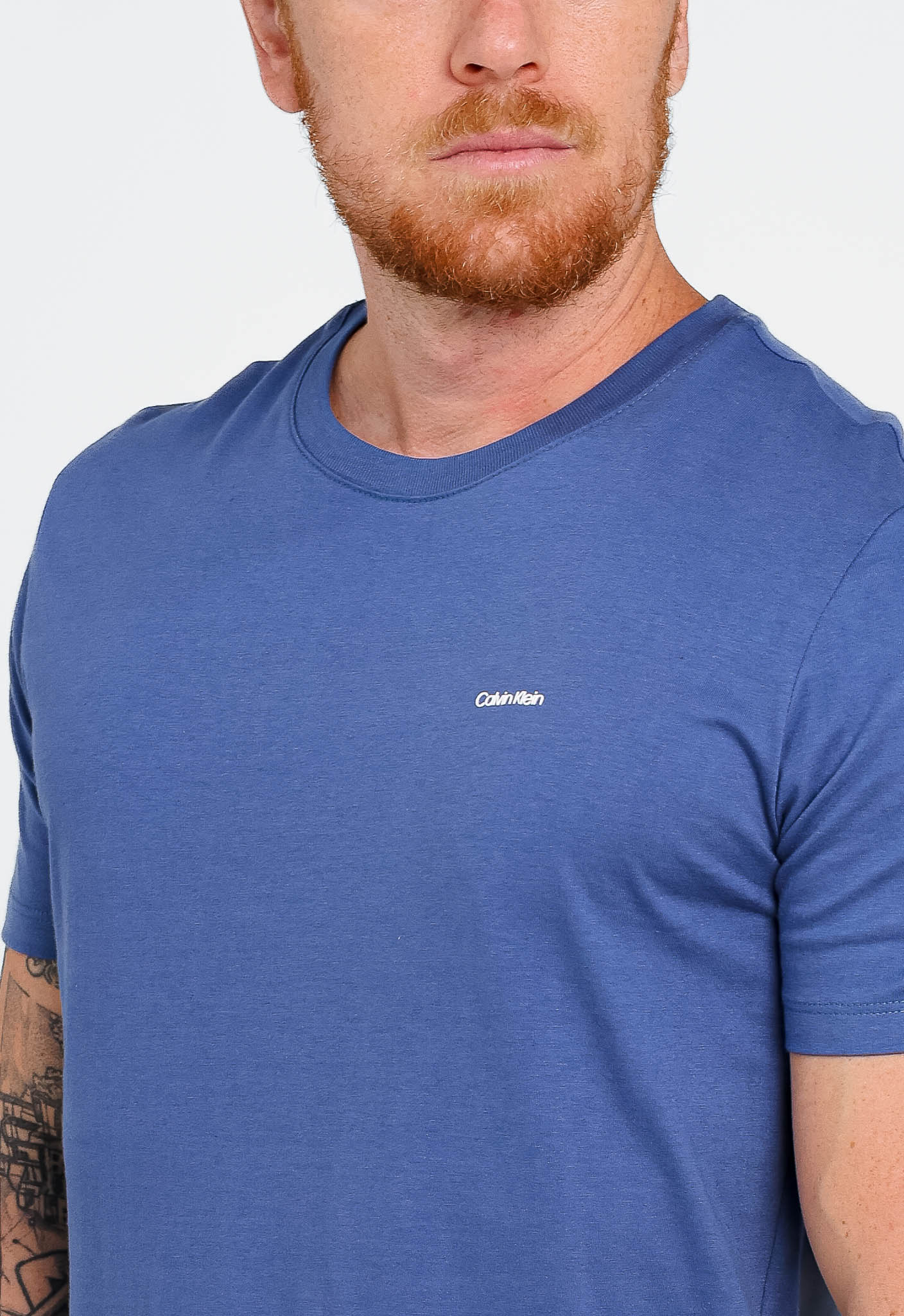 Camiseta Calvin Klein Flamê Logo Peito - Henri Store