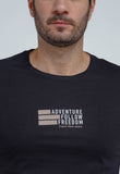 Camiseta Calvin Klein Jeans Adventure Follow - Henri Store