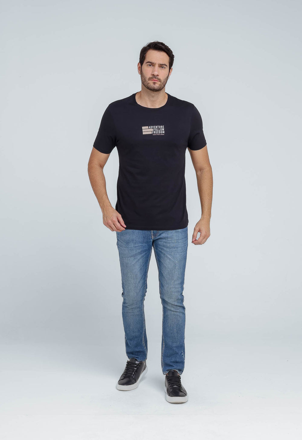 Camiseta Calvin Klein Jeans Adventure Follow - Henri Store