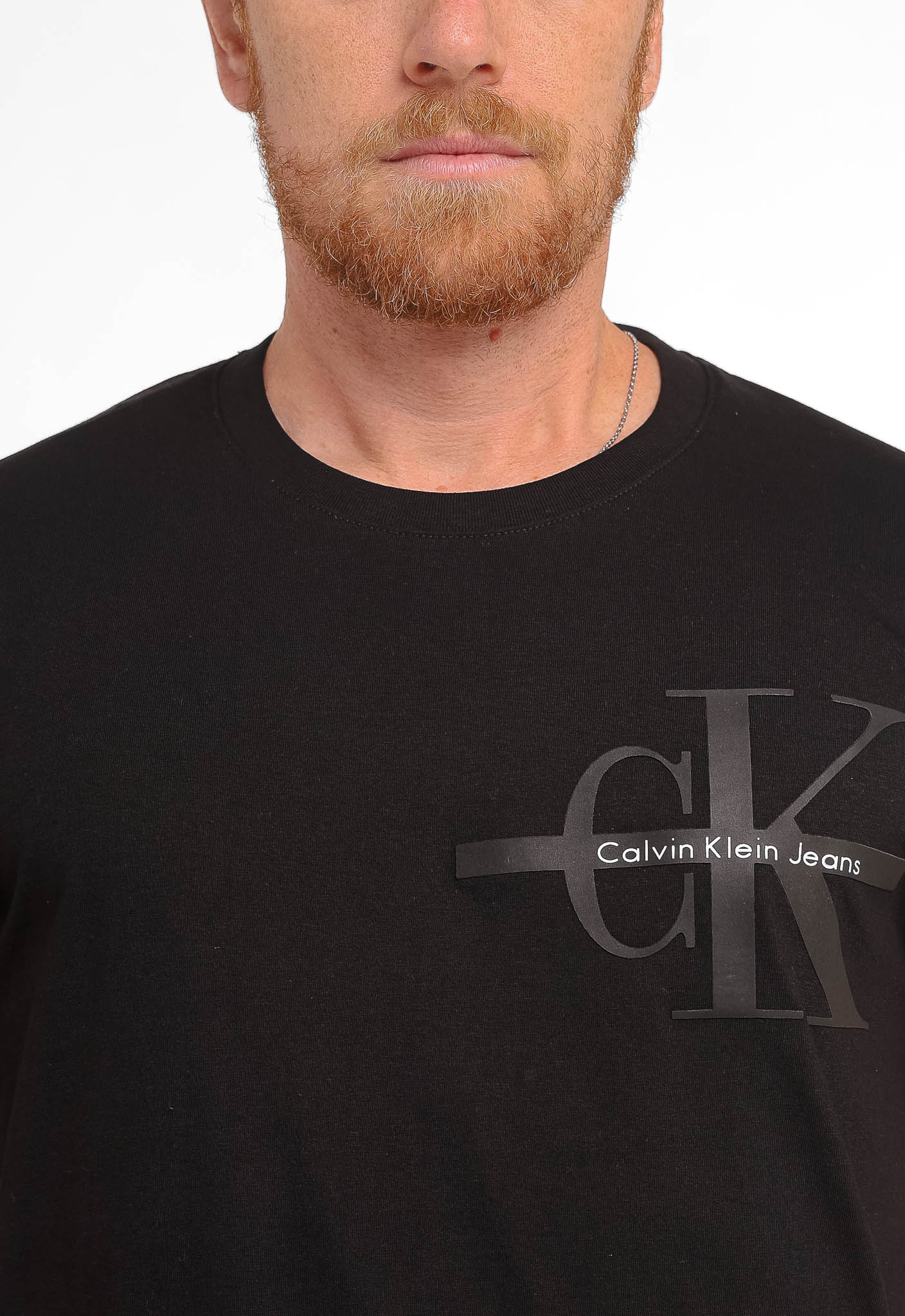 Camiseta Calvin Klein Jeans Alto Relevo Peito - Henri Store