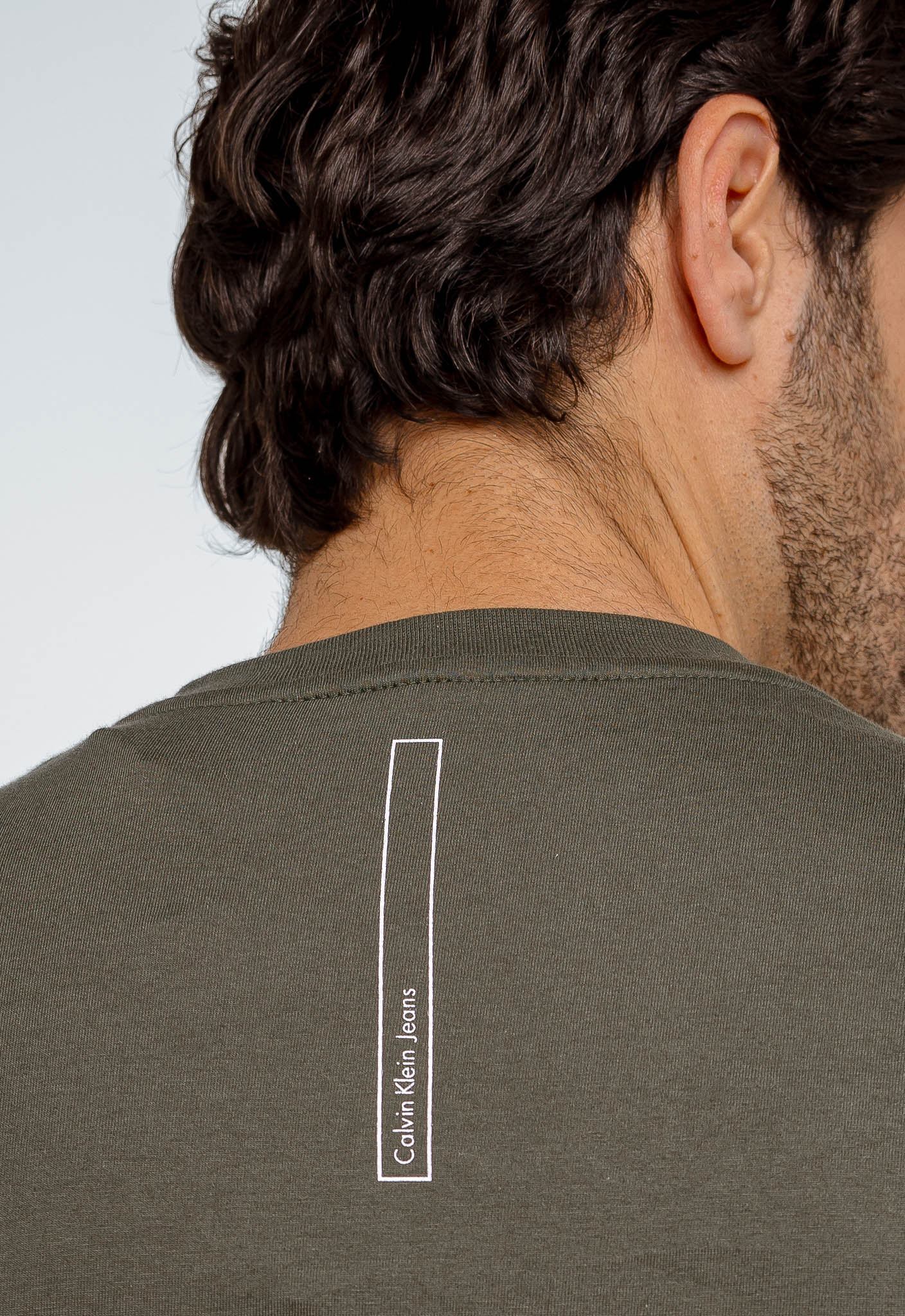 Camiseta Calvin Klein Jeans Básica Logo Listras - LIVE - Henri Store