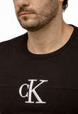 Camiseta Calvin Klein Jeans CK Centro Bordado - Henri Store