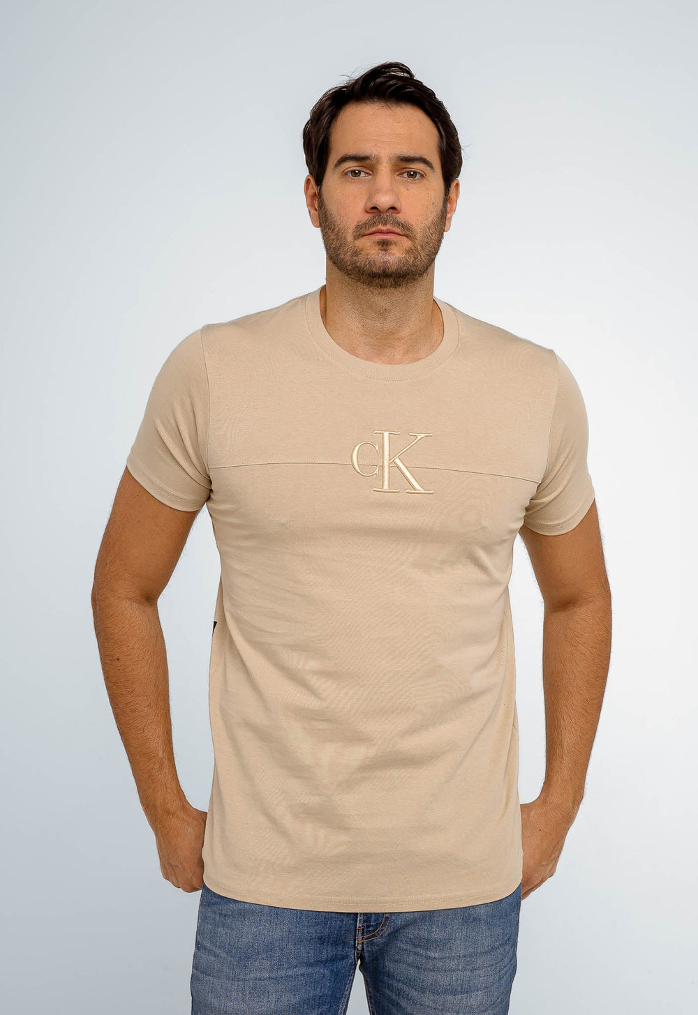 Camiseta Calvin Klein Jeans CK Centro Bordado - Henri Store