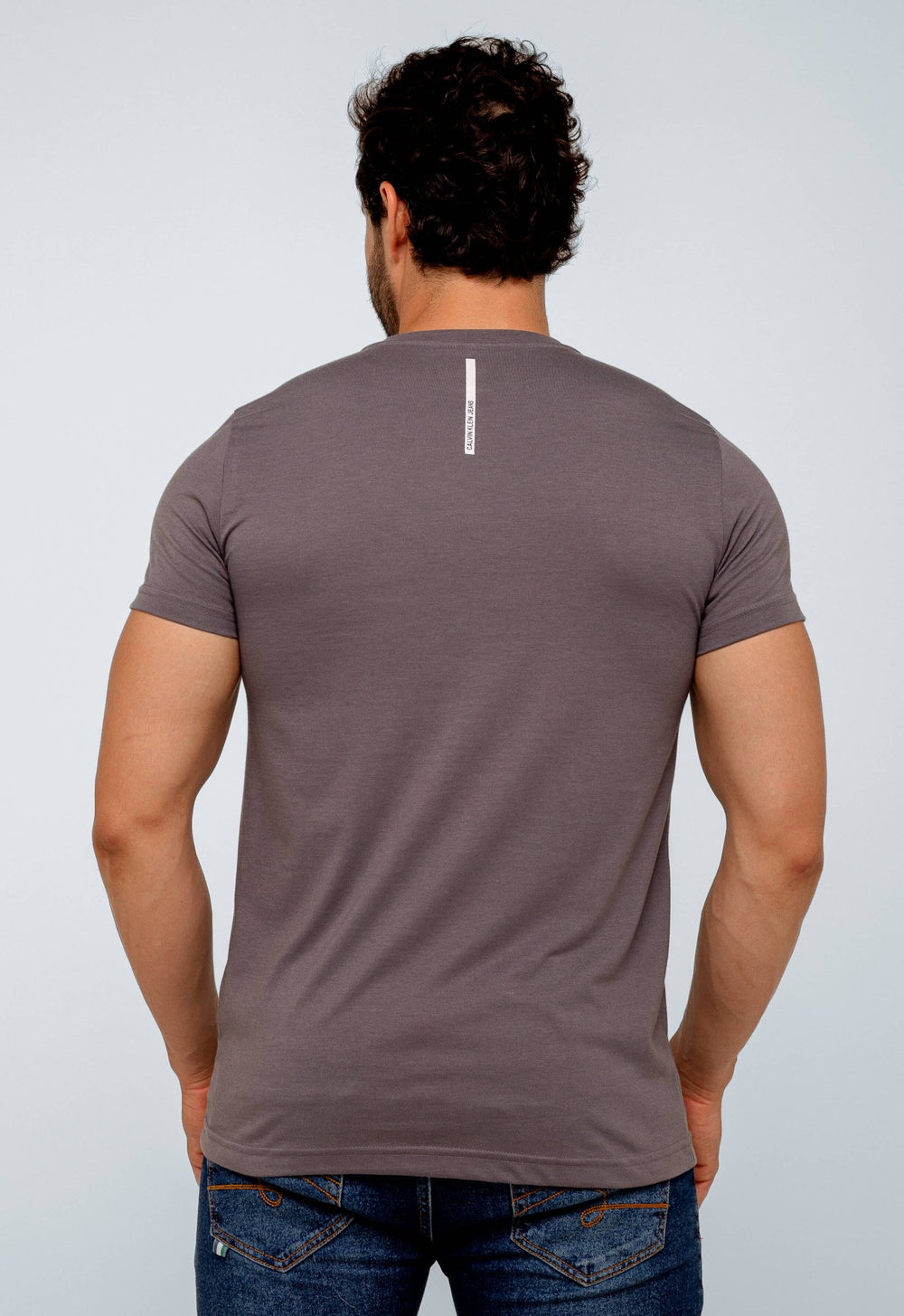 Camiseta Calvin Klein Jeans Ck no Peito - Henri Store