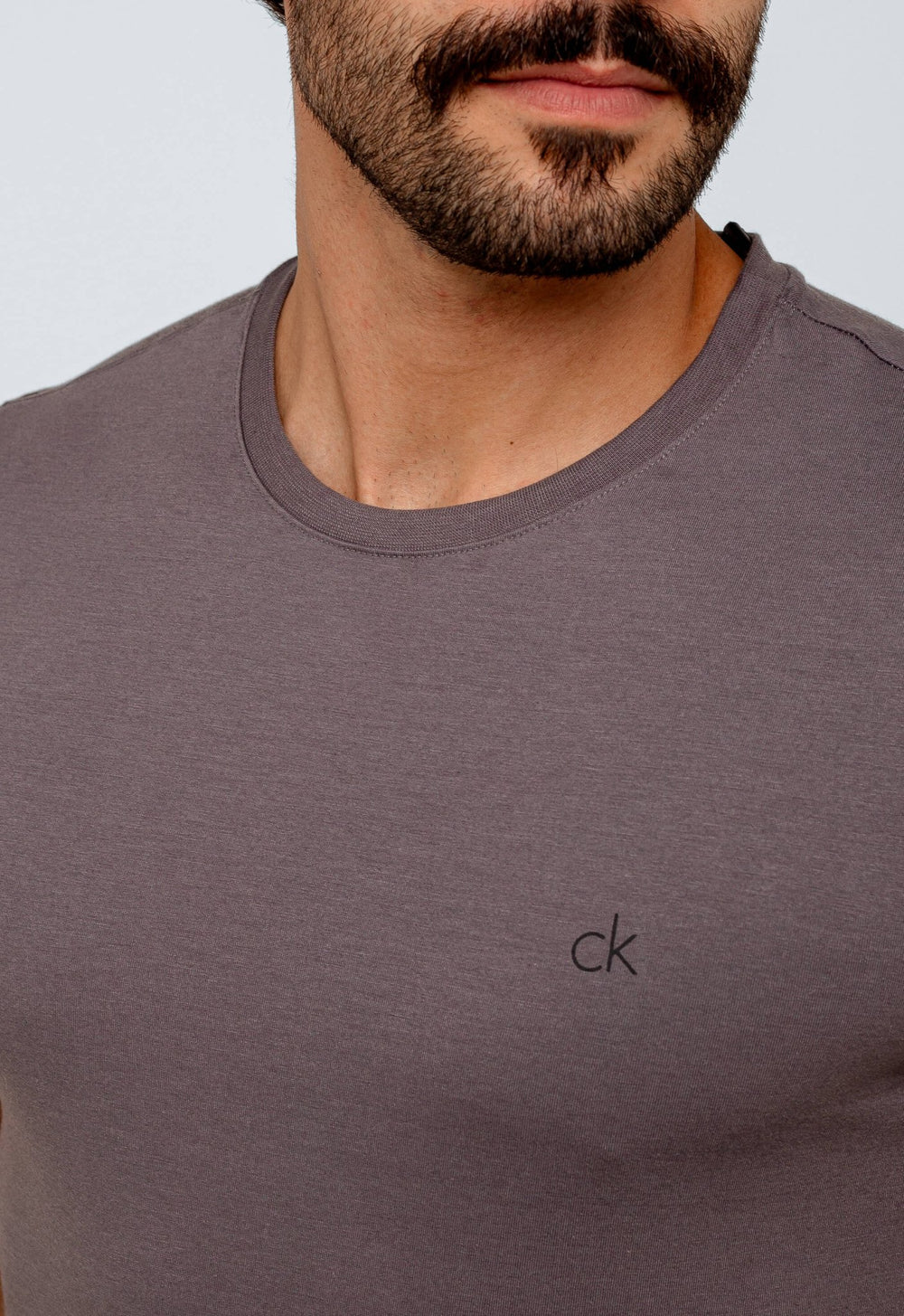 Camiseta Calvin Klein Jeans Ck no Peito - Henri Store
