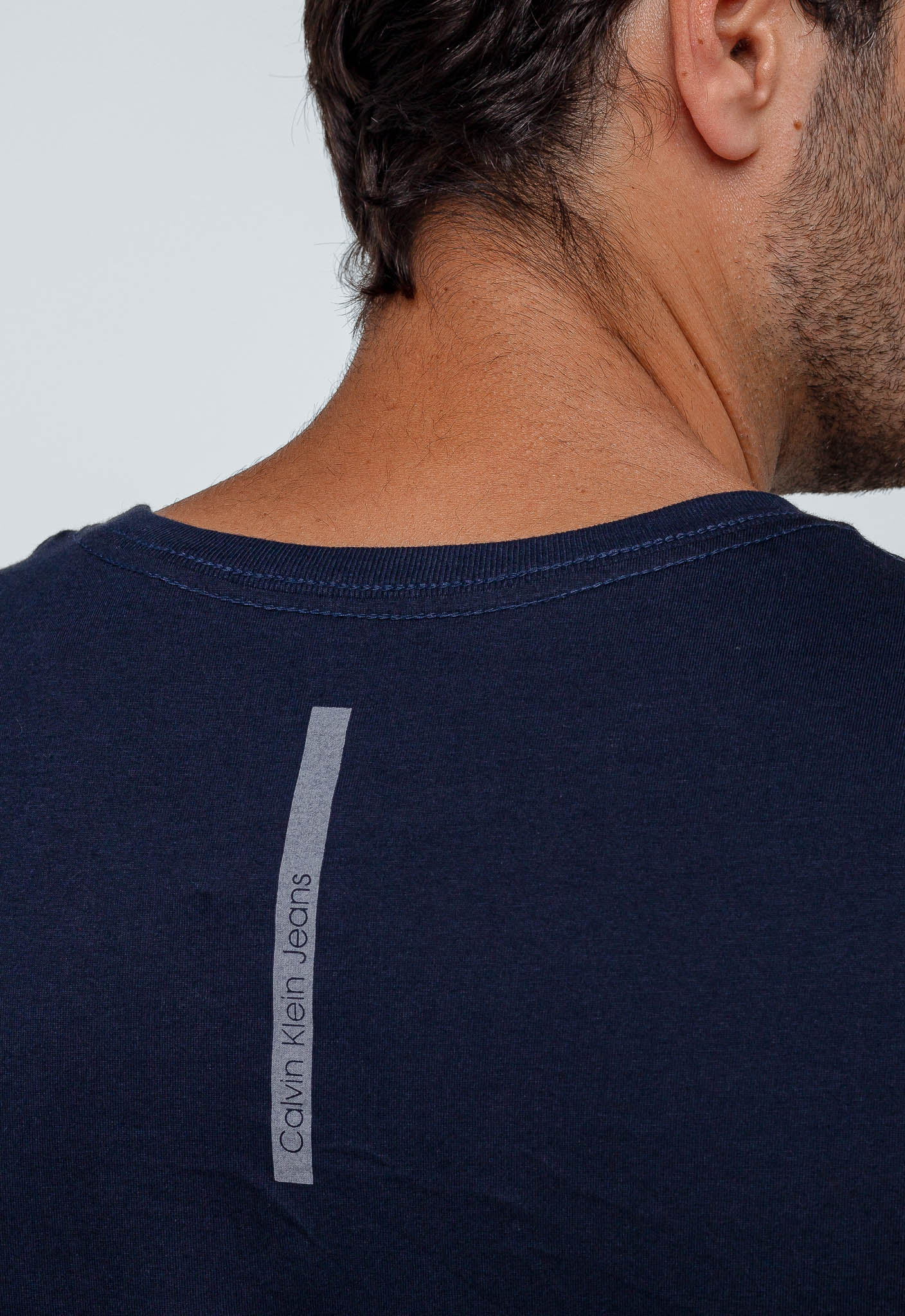 Camiseta Calvin Klein Jeans com Faixa no Peito - Sale - Henri Store