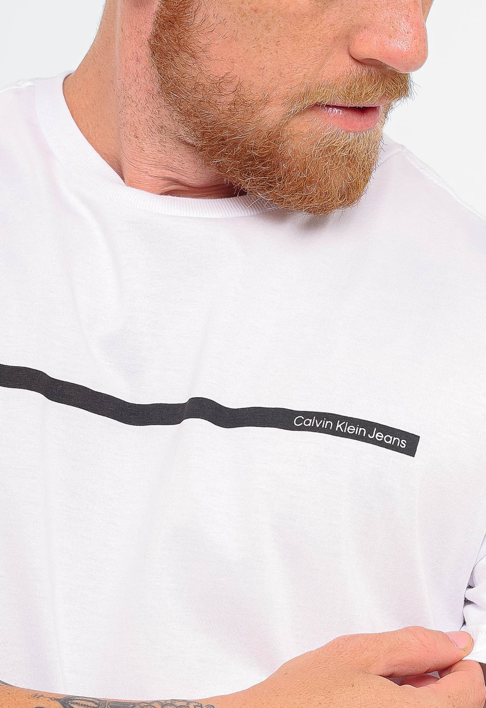 Camiseta Calvin Klein Jeans com Faixa no Peito - Sale - Henri Store