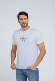 Camiseta Calvin Klein Jeans Logo Center - LIVE - Henri Store