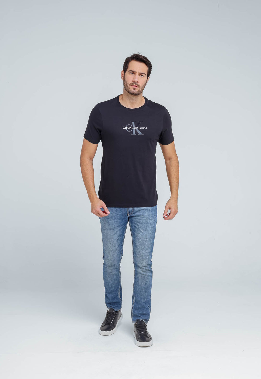 Camiseta Calvin Klein Jeans Logo Center - LIVE - Henri Store