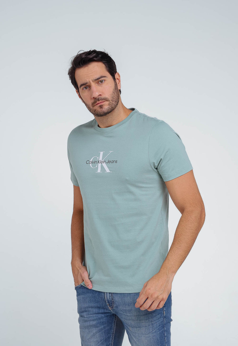 Camiseta Calvin Klein Jeans Logo Center - LIVE - Henri Store