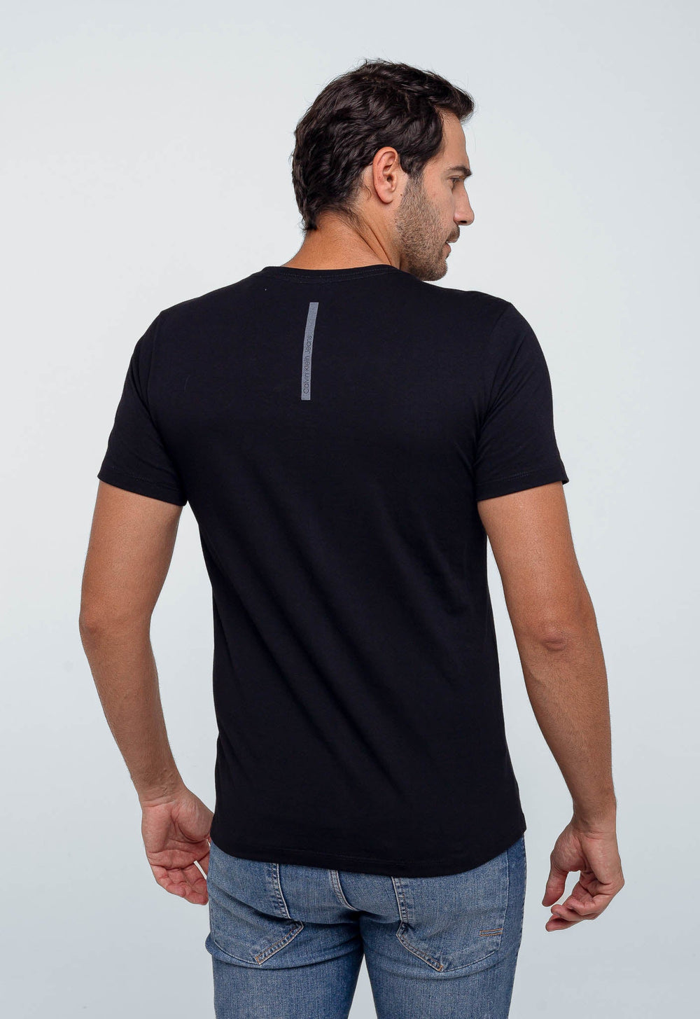 Camiseta Calvin Klein Jeans Logo Center - LIVE - Henri Store