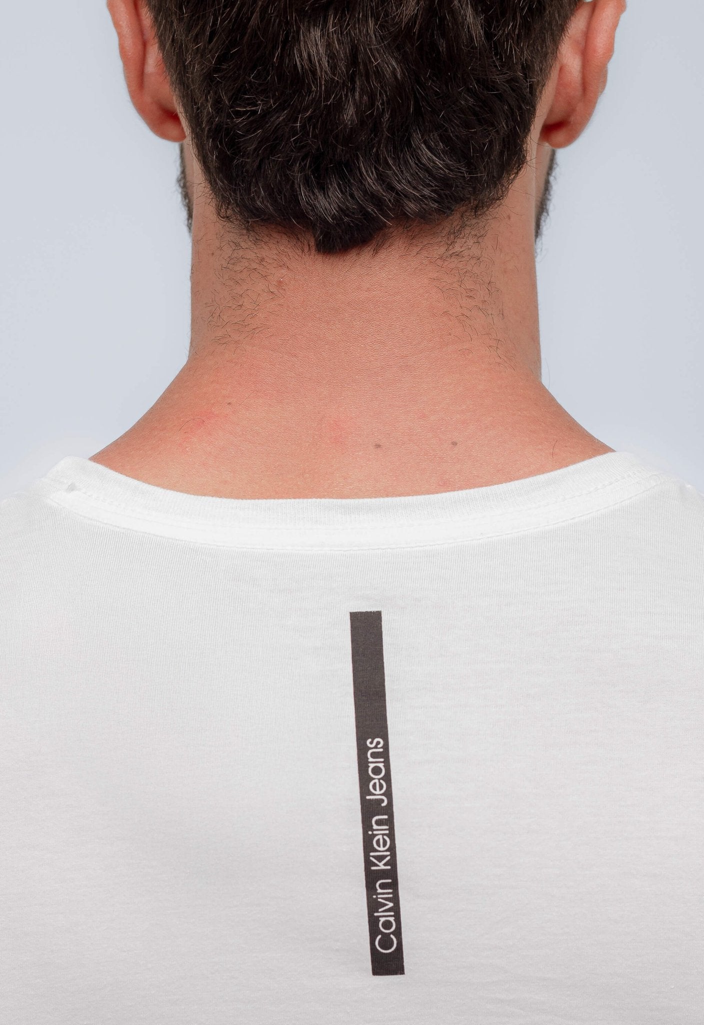Camiseta Calvin Klein Jeans Logo Center - LIVE - Henri Store