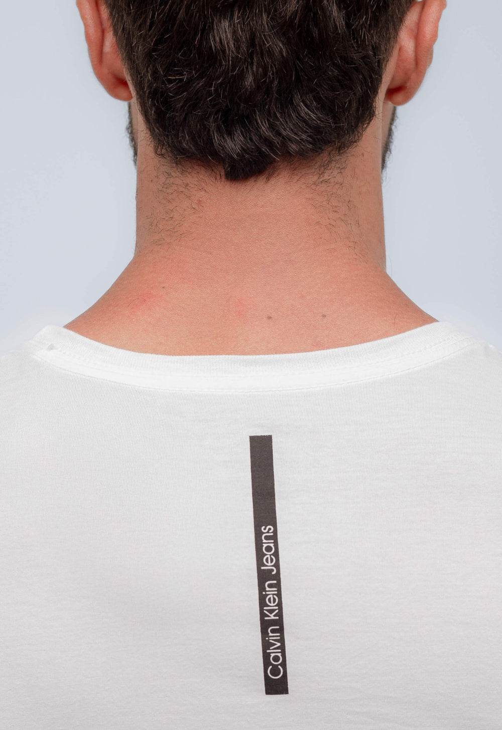 Camiseta Calvin Klein Jeans Logo Center - LIVE - Henri Store