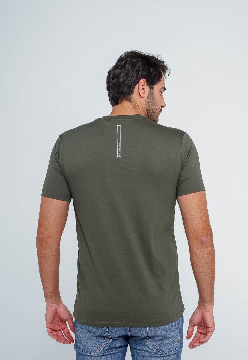 Camiseta Calvin Klein Jeans Logo Central Alto Relevo - Henri Store
